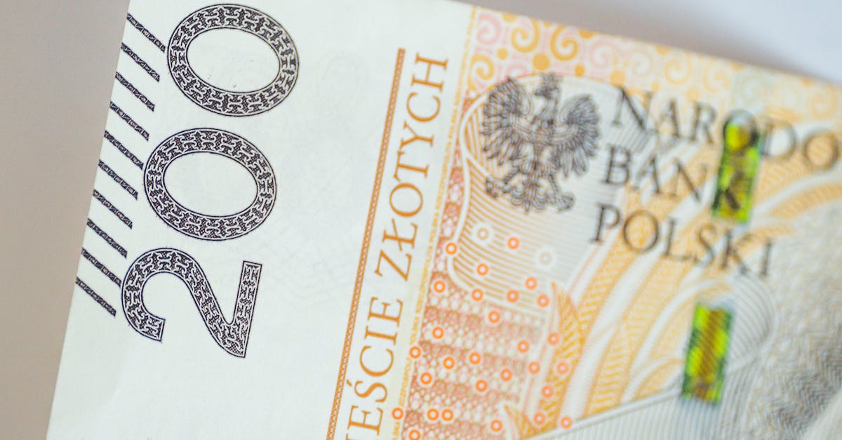 Banknoty polskich złotych — realne korzyści z programów cashback